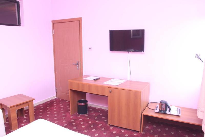 Grand Ibro Hotel Annex Ankuru Zewnętrze zdjęcie