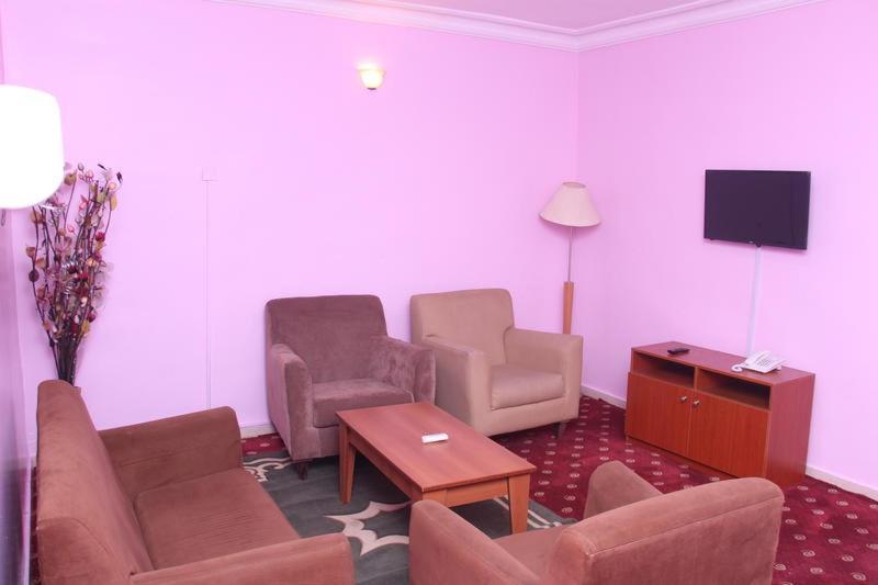 Grand Ibro Hotel Annex Ankuru Zewnętrze zdjęcie